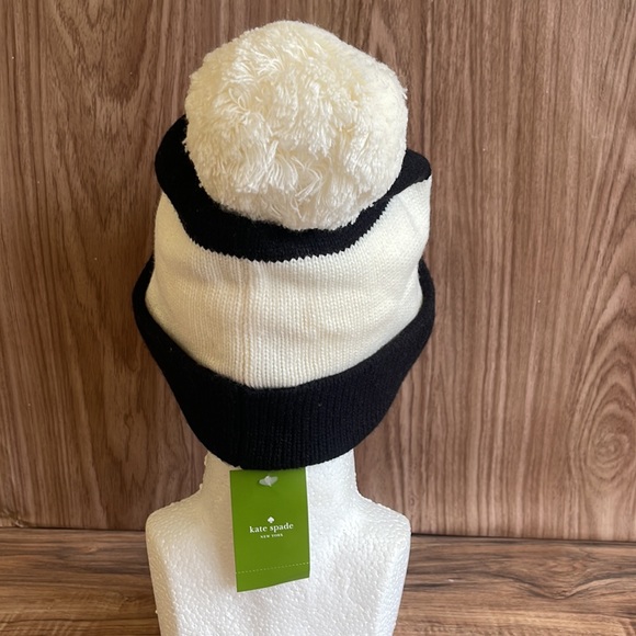 NWT Kate Spade New York color block Winter Hat knit beanie Black and white - Picture 3 of 4